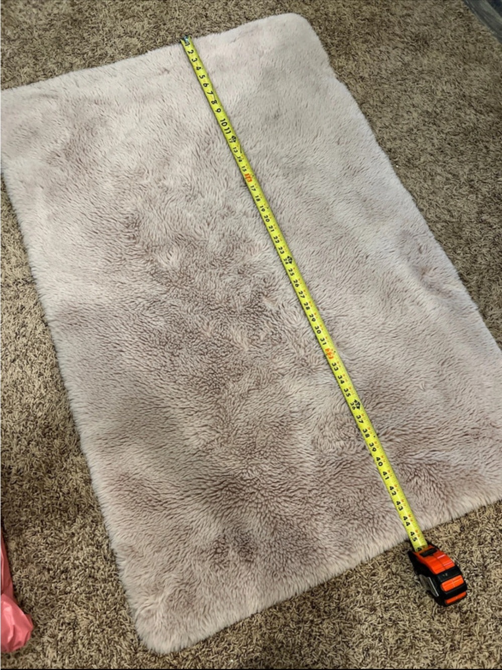Plush Faux Fur Accent Rug - Light Blush